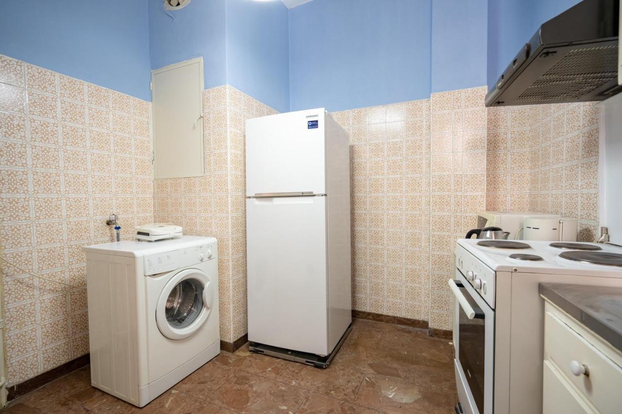 Larissa Station Metro St. 2 Bedrooms 3 Pers. Flat Афины Экстерьер фото